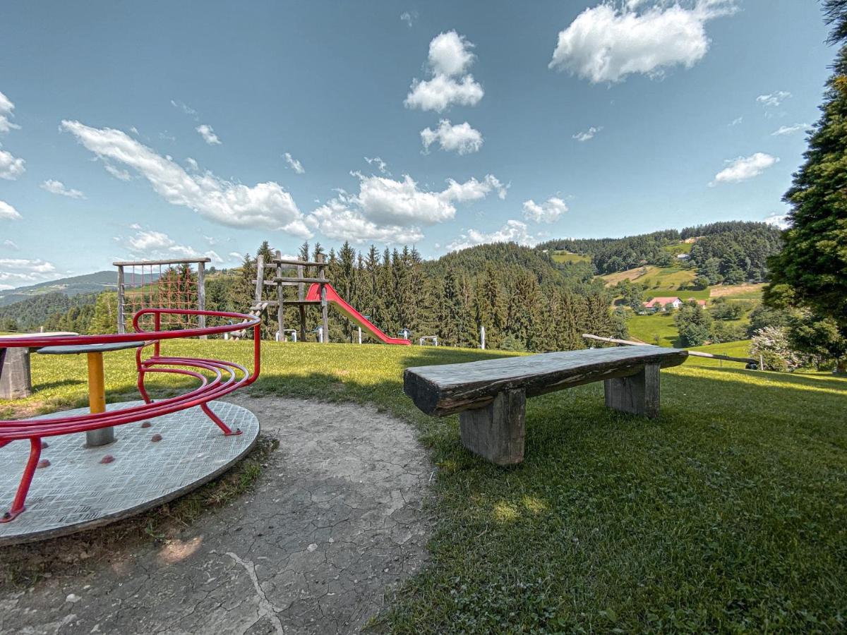 Apartmaji Na Kozolcu - Smogavc Zrece Luaran gambar